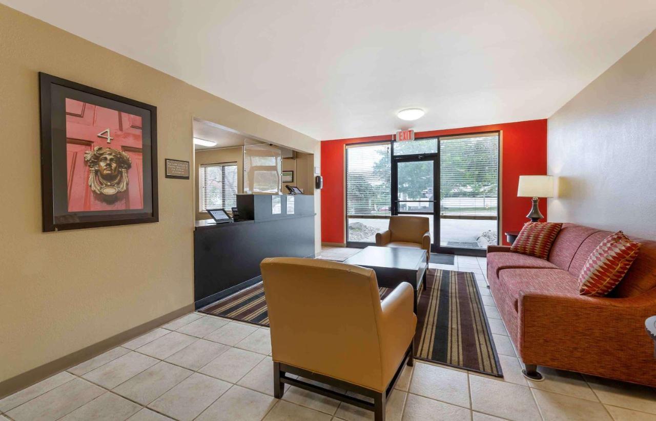 Suburban Studios Copley Akron West Exteriör bild